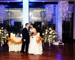 Floor Standing Quad Chandelier Décor From Turn of Events Las Vegas. Rental Drapery, Pipe and drape in Las Vegas. Duvetyne Drapery and More for all your drapery rental needs.